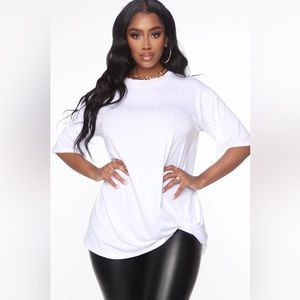 FashionNova white oversized tunic tee with front knot detail knot my concern L
